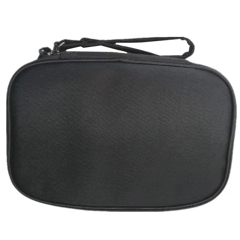 Dual Controller Carrying Case  - Gaming Accessories Pack recension och pris